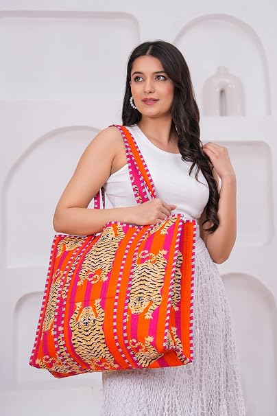 Women's Quilted Cotton Tote Bag with Pockets